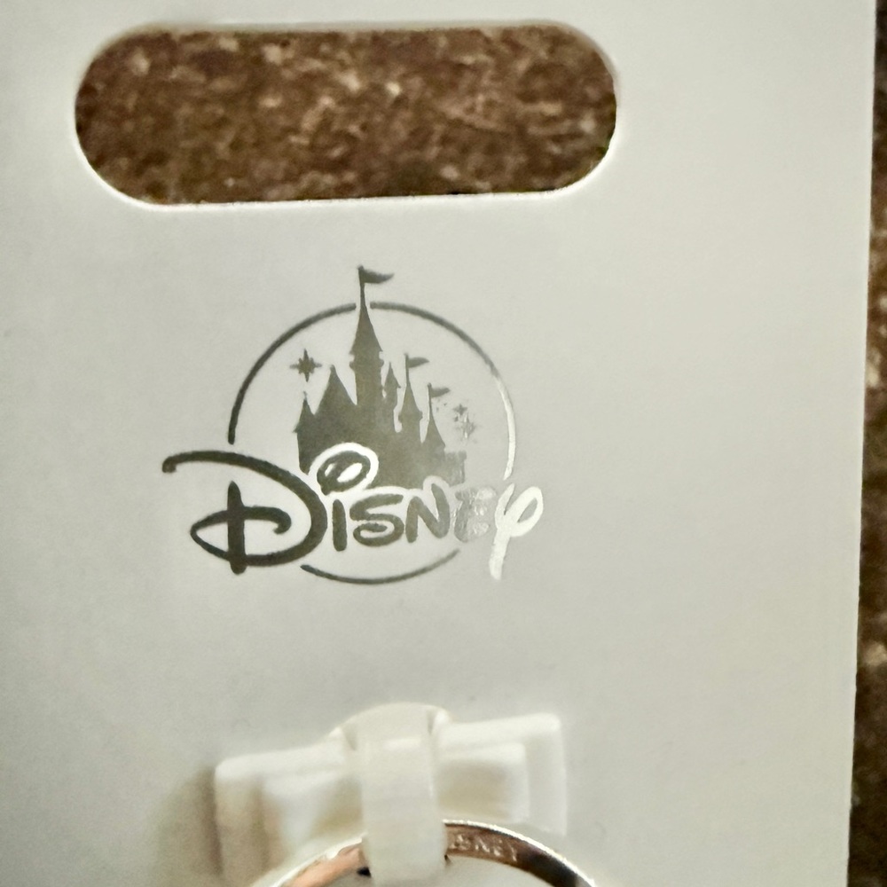 Disney Silver Cubic Zirconia Ring Size 7 - Picture 4 of 4